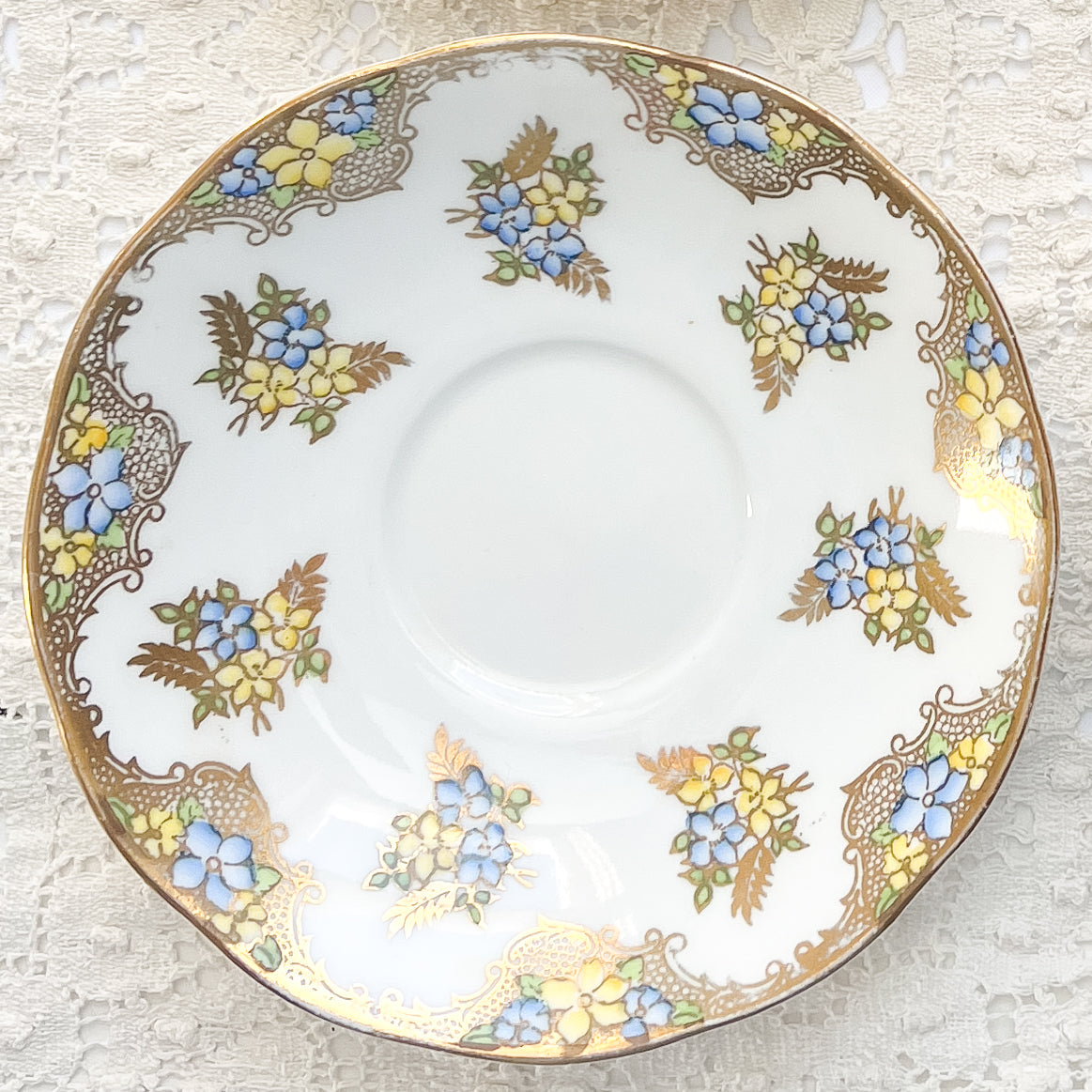 Dainty Yellow Flower Necklace • Salisbury Crown China