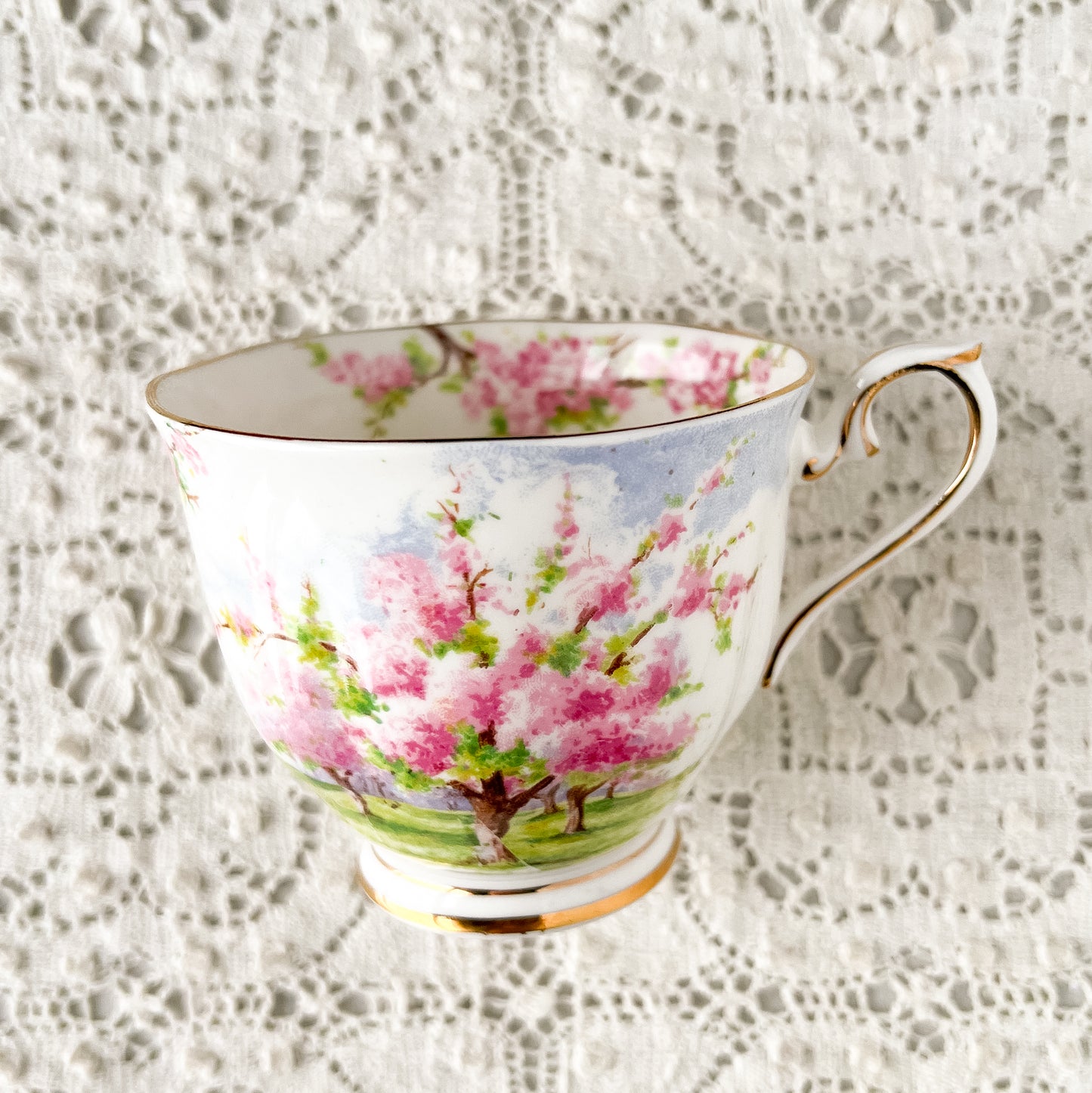 Blossom Time Necklace • Royal Albert