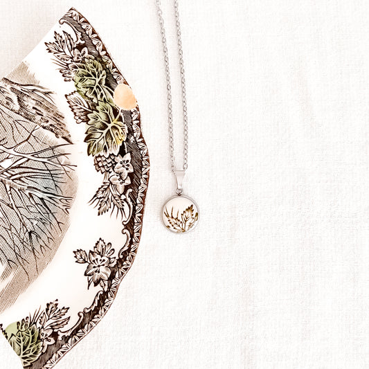 Dainty Leaf Necklace • Johnson Bros Friendly Village