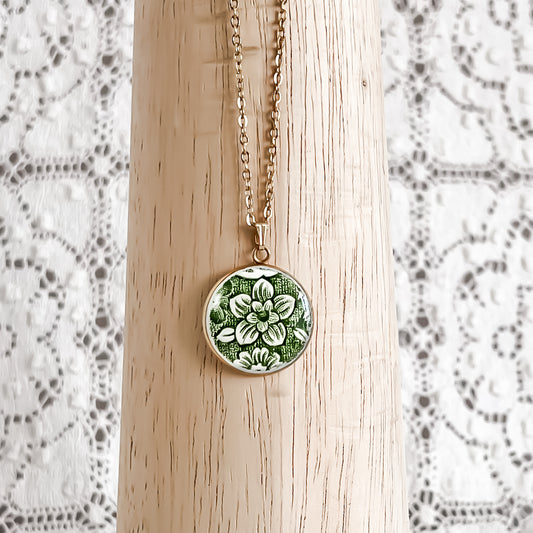 Green Floral Transferware Necklace