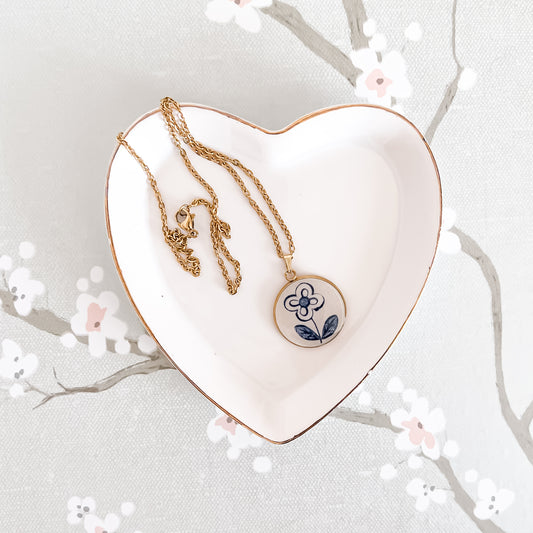 Blue Floral Necklace • Johnson Brothers Hearts and Flowers