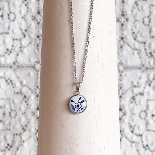 Dainty Blue Willow Necklace