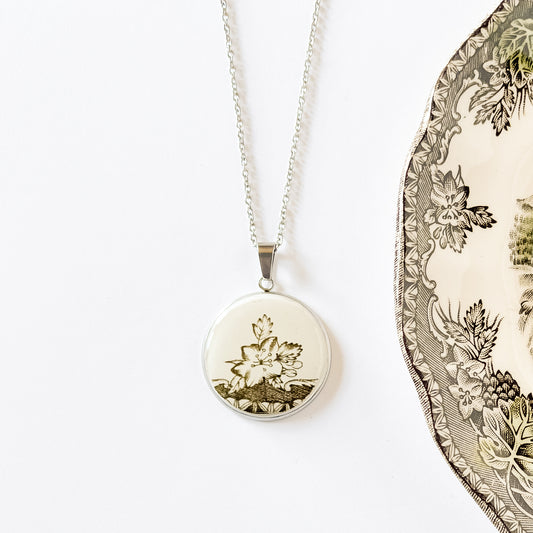 Leaf Necklace • Johnson Brothers China