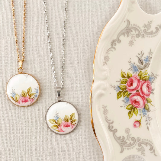 Rose Necklace • Royal Albert Tranquility