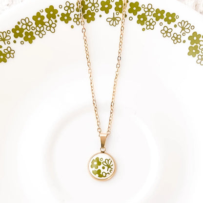 Dainty Corelle Crazy Daisy Necklace