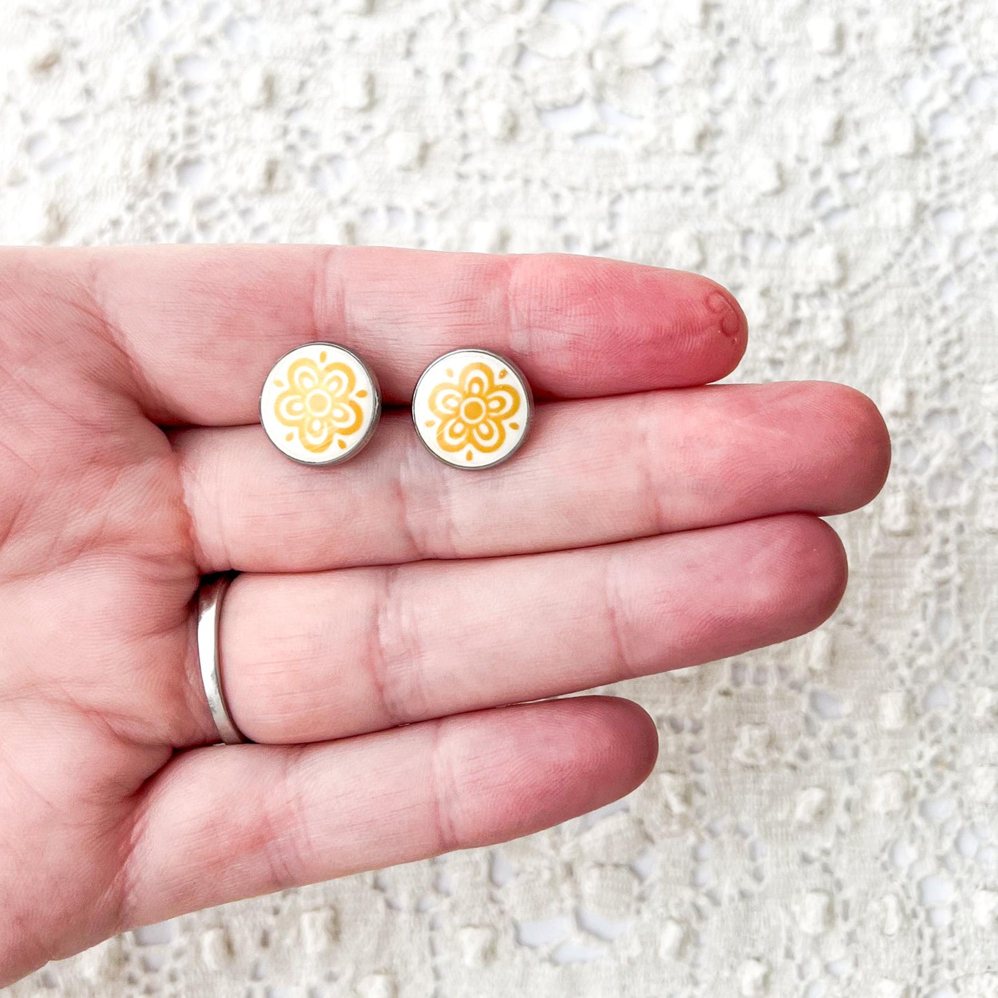 Corelle Flower Stud Earrings