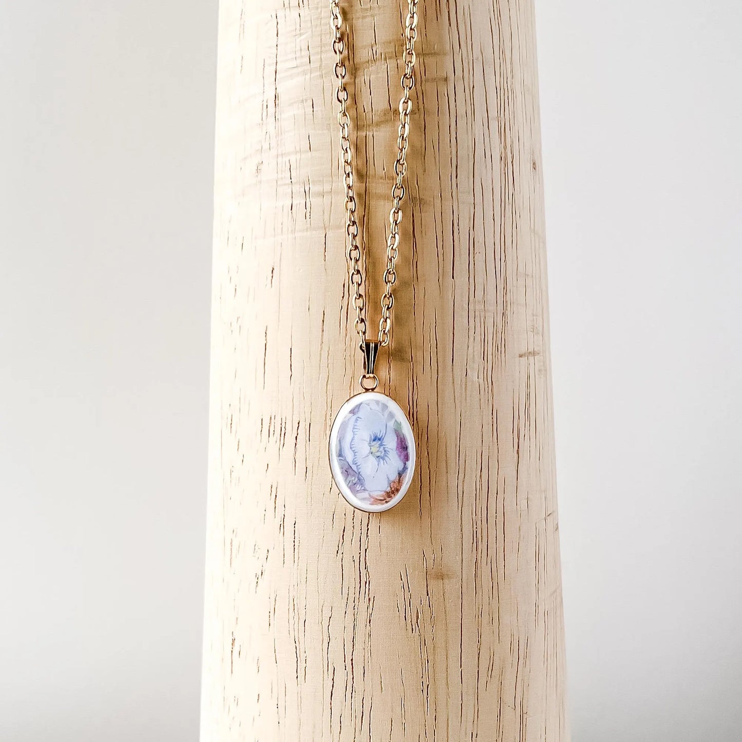 Morning Glory Necklace • Shelley China • Crochet