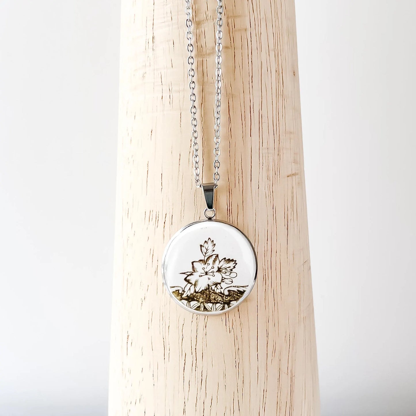 Maple Leaf Necklace • Johnson Brothers China