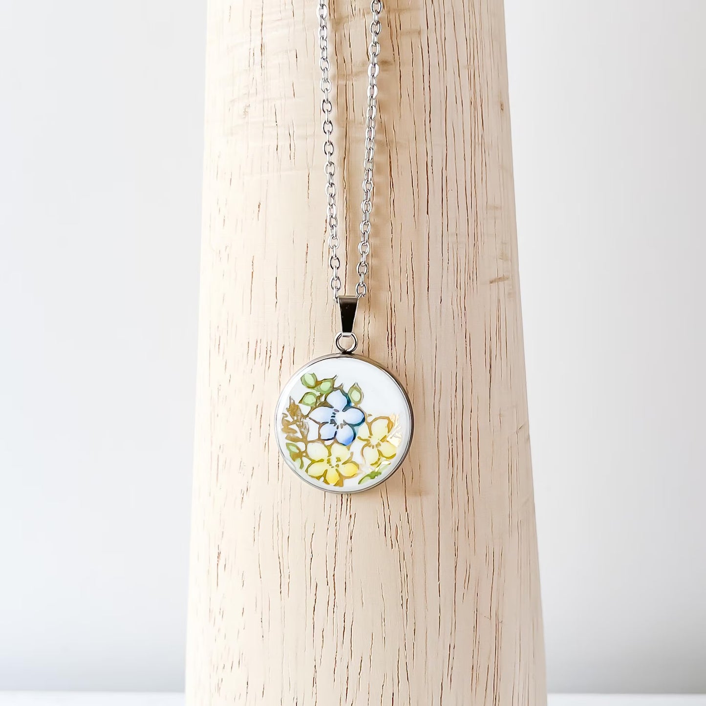 Forget-Me-Not Necklace • Salisbury Crown China