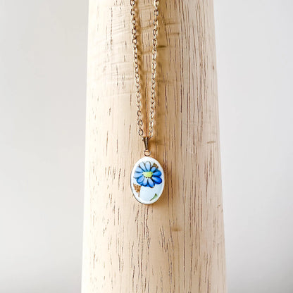 Blue Daisy Necklace • Foley China