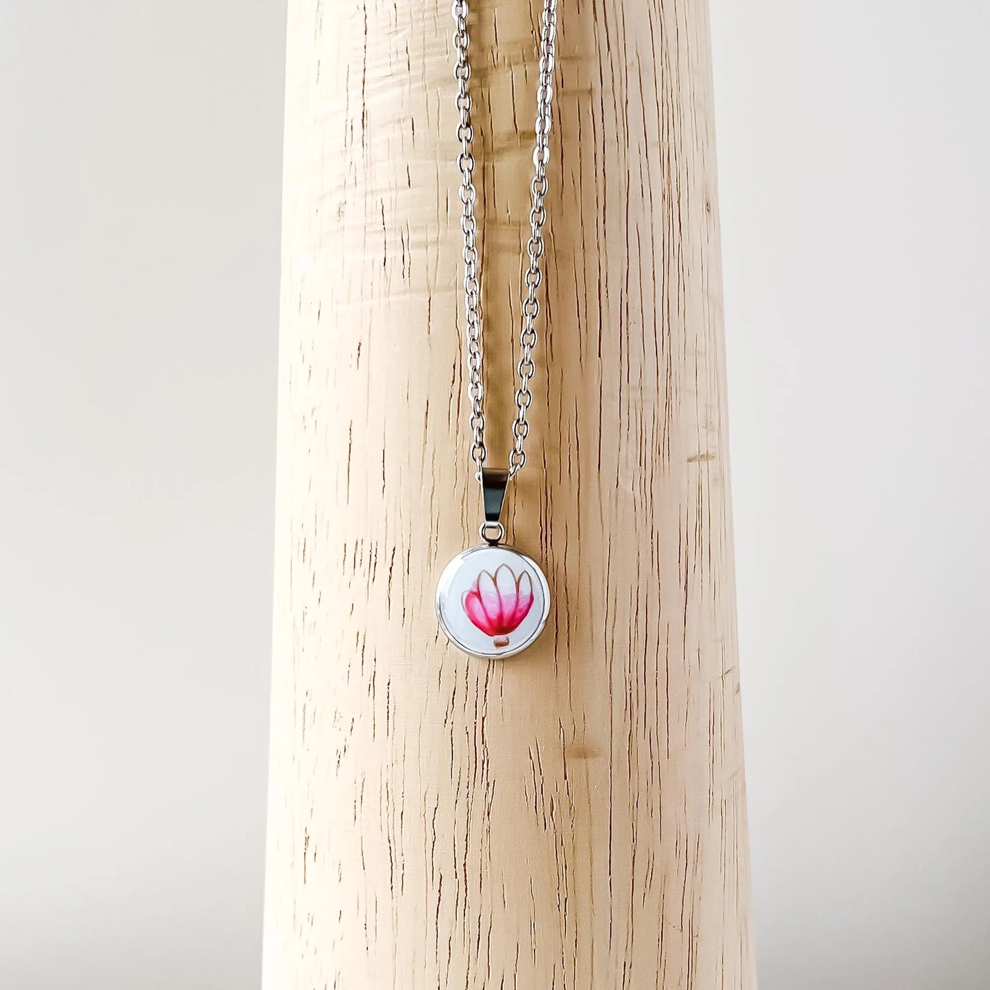 Pink Flower Necklace • Foley China