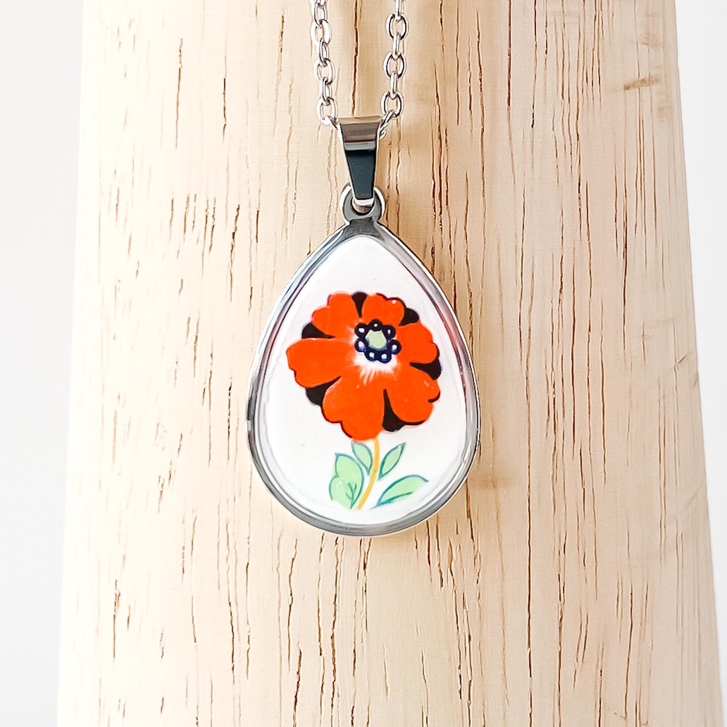 Poppy Teardrop Necklace • Wedgwood China