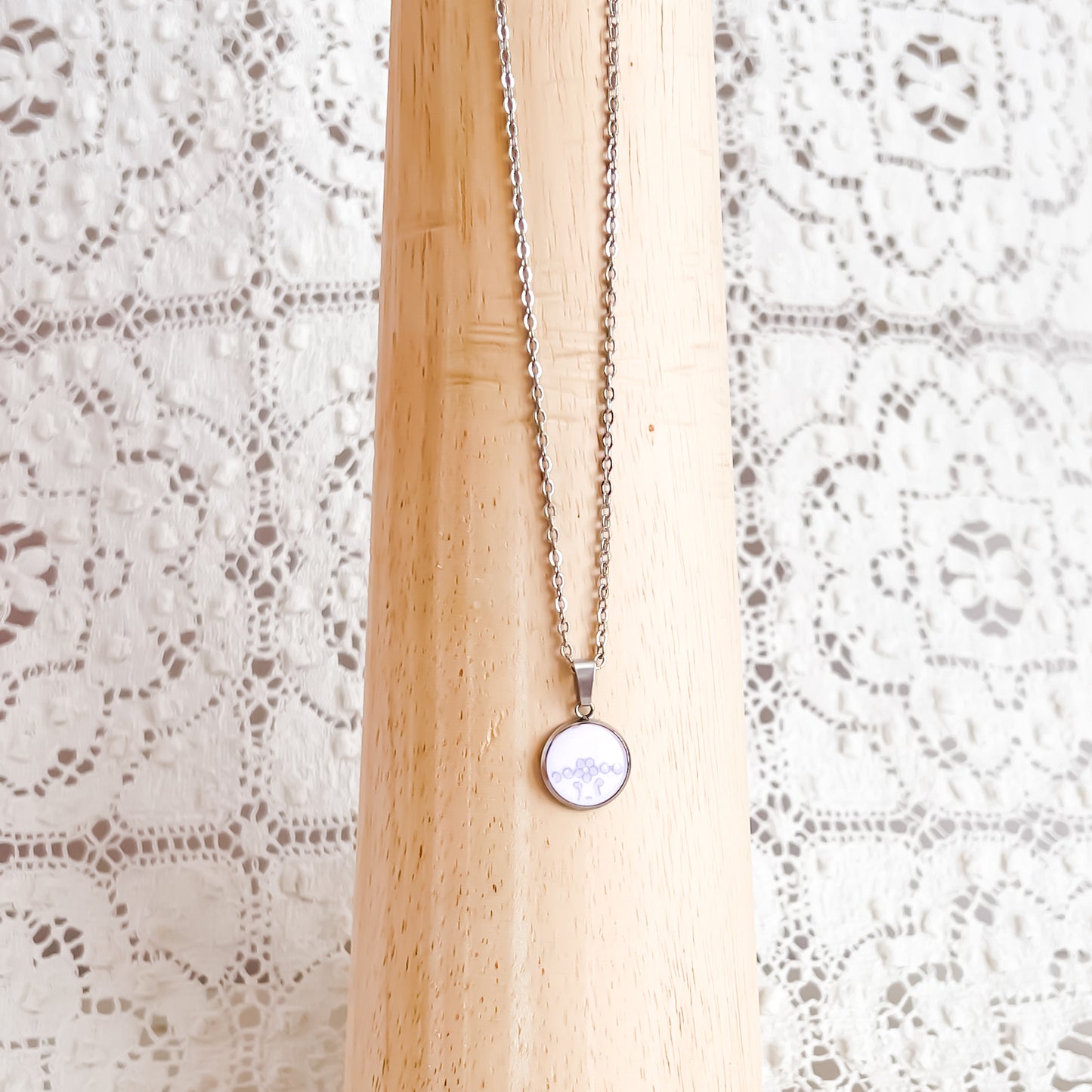 Dainty Mauve Necklace • Shelley China