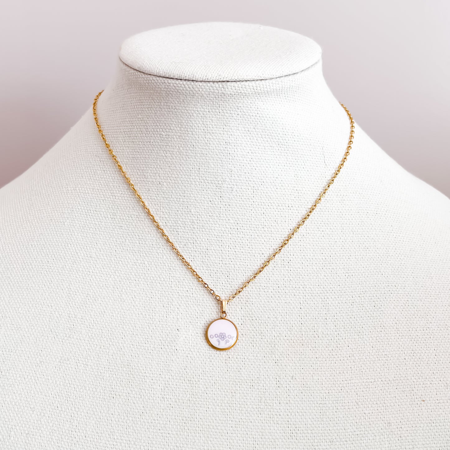 Dainty Mauve Necklace • Shelley China