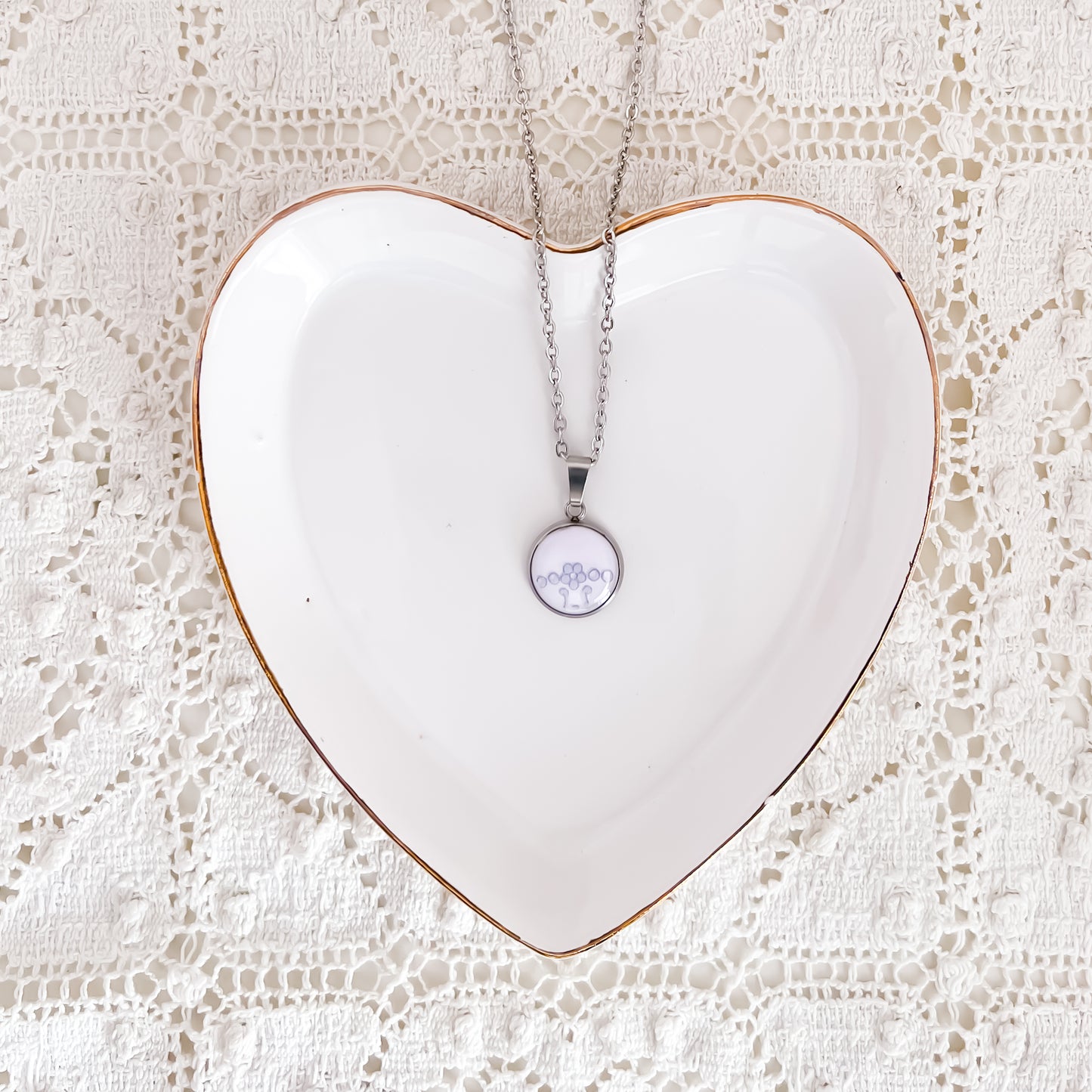 Dainty Mauve Necklace • Shelley China