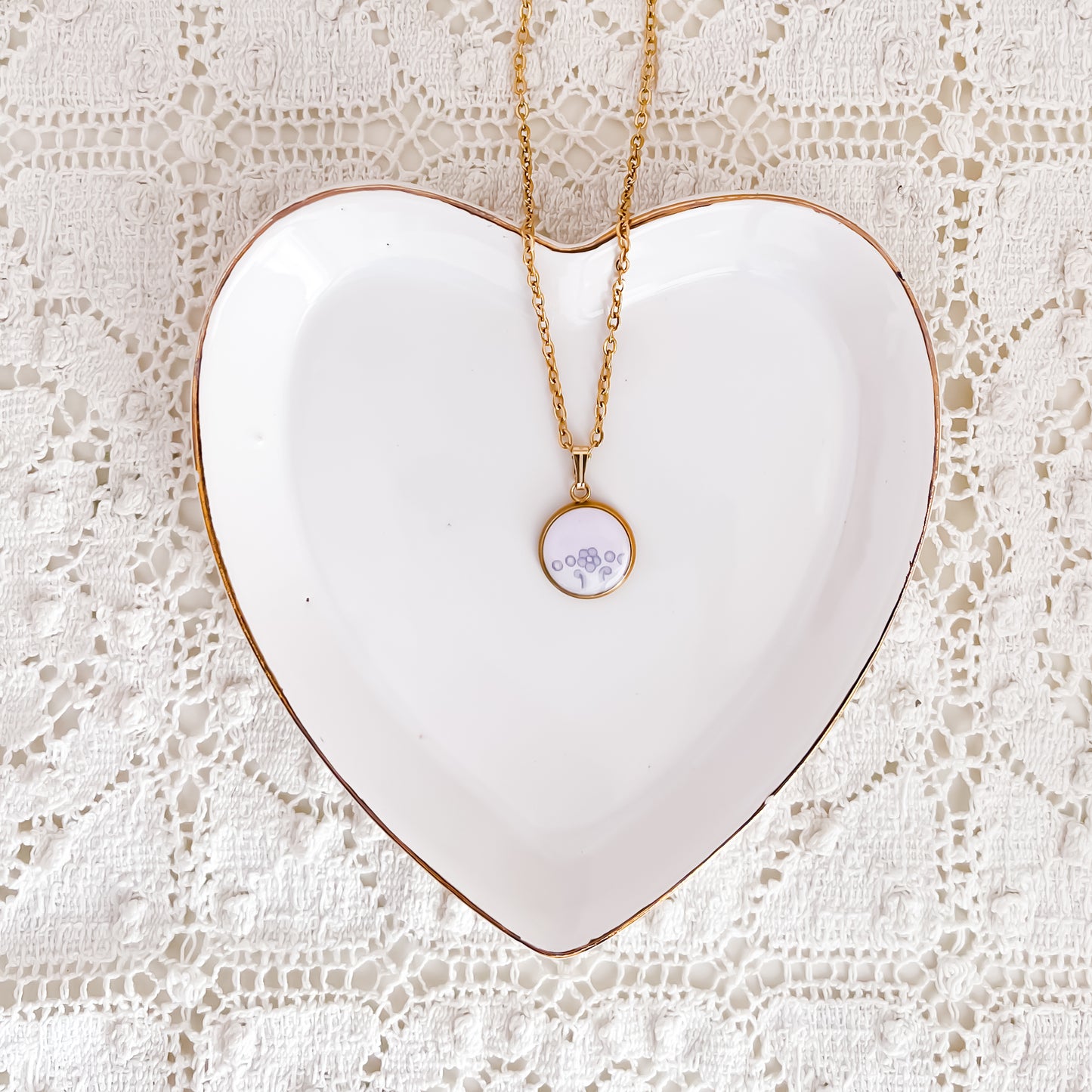 Dainty Mauve Necklace • Shelley China