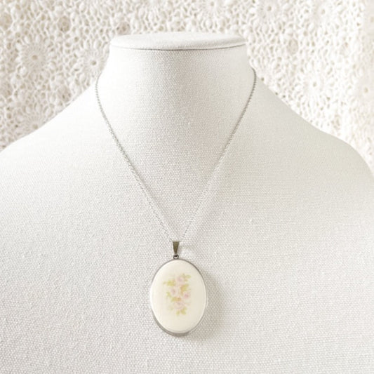 Rose Pendant Necklace • Alfred Meakin Harmony Rose