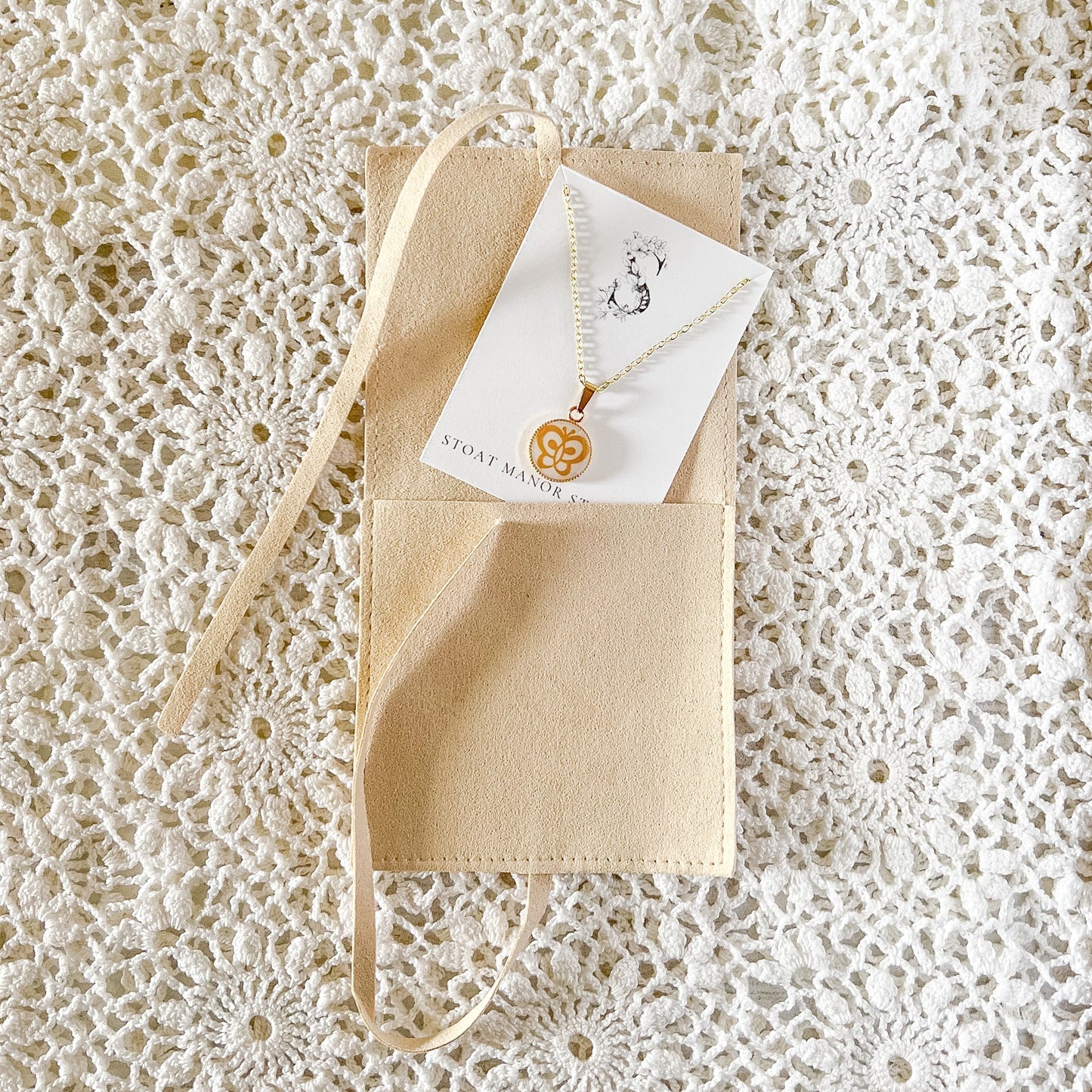 Pale Green + White Flower Necklace • Royal Stafford